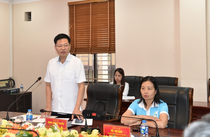 Lãnh đạo Hội LHPN Việt Nam thăm, tặng quà phụ nữ và trẻ em vùng lũ tại Thái Nguyên- Ảnh 3.