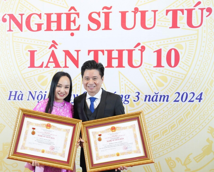 Thu Huyền - Tấn Minh cùng nhận danh hiệu NSND năm 2024 Thu Huyền - Tấn Minh cùng nhận danh hiệu NSND năm 2024
