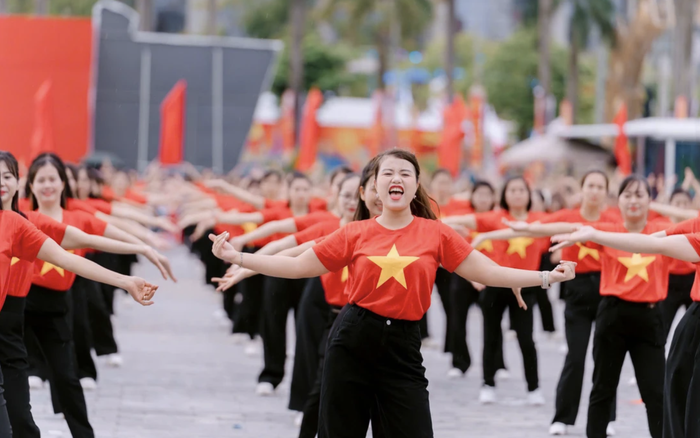 Khi chỉ số hạnh phúc là một thước đo phát triển của Hà Nội- Ảnh 2. Khi chỉ số hạnh phúc là một thước đo phát triển của Hà Nội- Ảnh 2.