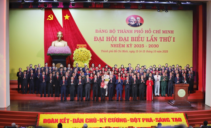 Ông Trần Lưu Quang được chỉ định tiếp tục làm Bí thư Thành ủy TPHCM - Ảnh 1. Ông Trần Lưu Quang được chỉ định tiếp tục làm Bí thư Thành ủy TPHCM - Ảnh 1.