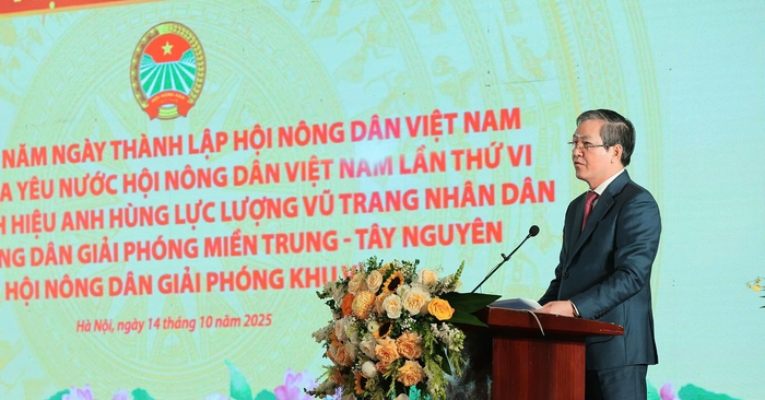 Hội Nông dân Việt Nam đón nhận danh hiệu "Anh hùng Lực lượng vũ trang nhân dân thời kỳ kháng chiến chống Mỹ cứu nước"- Ảnh 2. Hội Nông dân Việt Nam đón nhận danh hiệu "Anh hùng Lực lượng vũ trang nhân dân thời kỳ kháng chiến chống Mỹ cứu nước"- Ảnh 2.