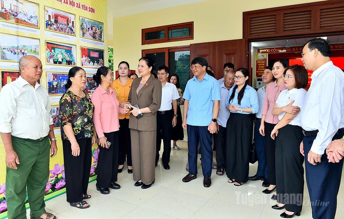 Phó Chủ tịch UBTƯ MTTQ Việt Nam Hà Thị Nga tiếp xúc cử tri tại Tuyên Quang- Ảnh 3. Phó Chủ tịch UBTƯ MTTQ Việt Nam Hà Thị Nga tiếp xúc cử tri tại Tuyên Quang- Ảnh 3.