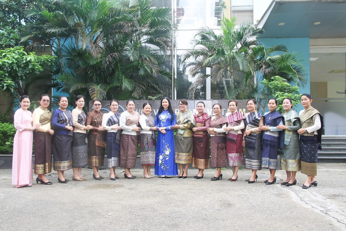 Khai giảng Lớp bồi dưỡng cán bộ Hội LHPN Lào năm 2025- Ảnh 5. Khai giảng Lớp bồi dưỡng cán bộ Hội LHPN Lào năm 2025- Ảnh 5.