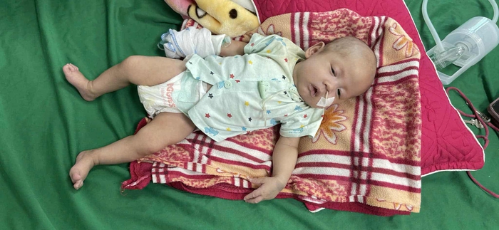 Thương cảnh mẹ nghèo lên mạng xin sữa cho con sinh non, dị tật bẩm sinh- Ảnh 1. Thương cảnh mẹ nghèo lên mạng xin sữa cho con sinh non, dị tật bẩm sinh- Ảnh 1.