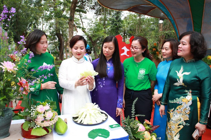 Phụ nữ Thủ đô đồng hành cùng khát vọng phát triển- Ảnh 1. Phụ nữ Thủ đô đồng hành cùng khát vọng phát triển- Ảnh 1.