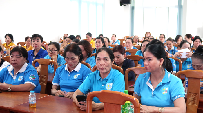 Hội LHPN Việt Nam tổ chức tập huấn thực hiện mô hình “3 sạch” tại Đồng Nai- Ảnh 3. Hội LHPN Việt Nam tổ chức tập huấn thực hiện mô hình “3 sạch” tại Đồng Nai- Ảnh 3.