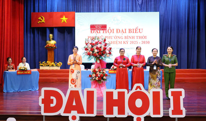 TPHCM: Phụ nữ Bình Thới phát huy truyền thống, làm chủ công nghệ, xây dựng tổ chức Hội vững mạnh- Ảnh 1. TPHCM: Phụ nữ Bình Thới phát huy truyền thống, làm chủ công nghệ, xây dựng tổ chức Hội vững mạnh- Ảnh 1.