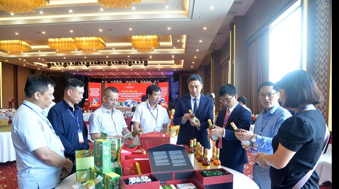 Kết nối giao thương, hỗ trợ tiêu thụ sản phẩm hàng hoá khu vực dân tộc thiểu số và miền núi- Ảnh 1. Kết nối giao thương, hỗ trợ tiêu thụ sản phẩm hàng hoá khu vực dân tộc thiểu số và miền núi- Ảnh 1.