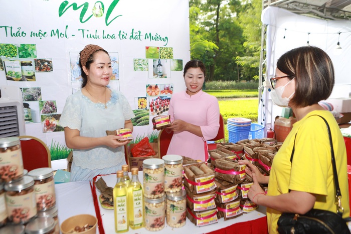 Khám phá thế giới đặc sản 3 miền tại Ngày hội "Phụ nữ Khỏe Đẹp & Tiêu dùng xanh"- Ảnh 1. Khám phá thế giới đặc sản 3 miền tại Ngày hội "Phụ nữ Khỏe Đẹp & Tiêu dùng xanh"- Ảnh 1.