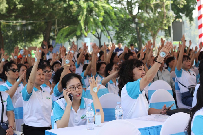 Tưng bừng Tưng bừng