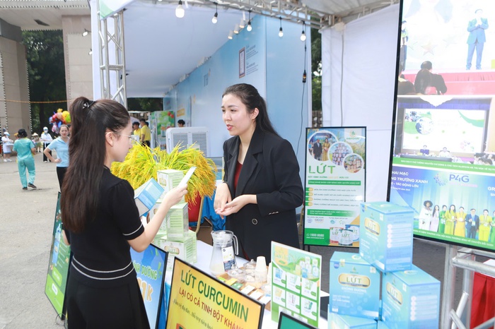 Khám phá thế giới đặc sản 3 miền tại Ngày hội "Phụ nữ Khỏe Đẹp & Tiêu dùng xanh"- Ảnh 2. Khám phá thế giới đặc sản 3 miền tại Ngày hội "Phụ nữ Khỏe Đẹp & Tiêu dùng xanh"- Ảnh 2.