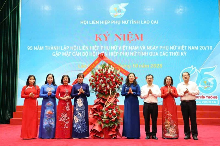 Lào Cai kỷ niệm 95 năm thành lập Hội LHPN Việt Nam - Ảnh 2. Lào Cai kỷ niệm 95 năm thành lập Hội LHPN Việt Nam - Ảnh 2.