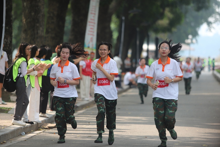 Sôi nổi giải "Phụ nữ chạy hưởng ứng Vì môi trường không khói thuốc"- Ảnh 14. Sôi nổi giải "Phụ nữ chạy hưởng ứng Vì môi trường không khói thuốc"- Ảnh 14.