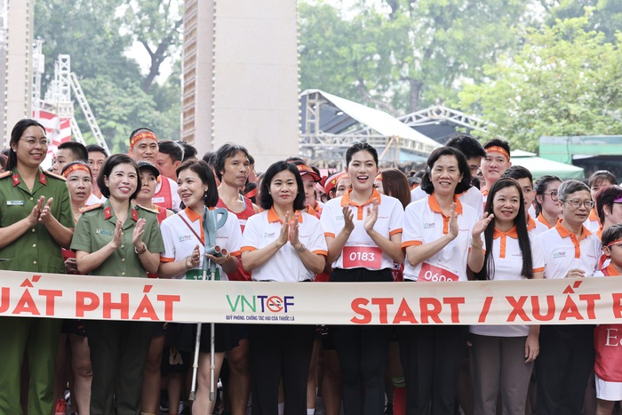 6 VĐV xuất sắc nhất giải chạy 6 VĐV xuất sắc nhất giải chạy