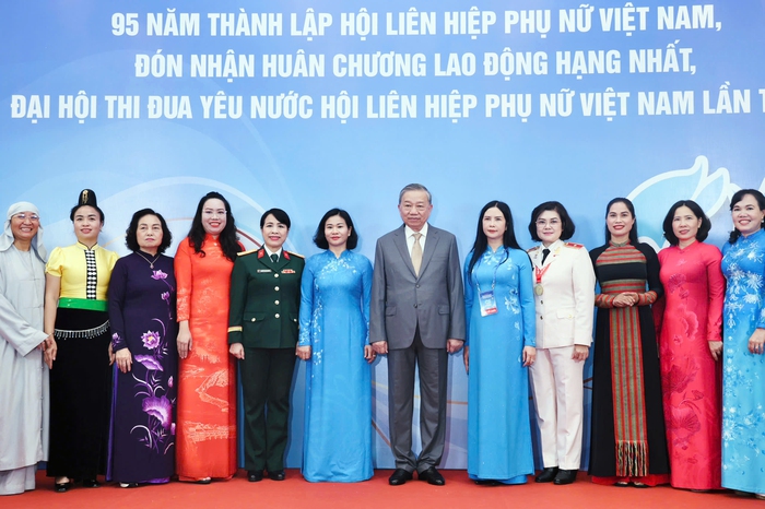 Những hình ảnh đẹp tại Lễ kỷ niệm 95 năm thành lập Hội LHPN Việt Nam- Ảnh 3.