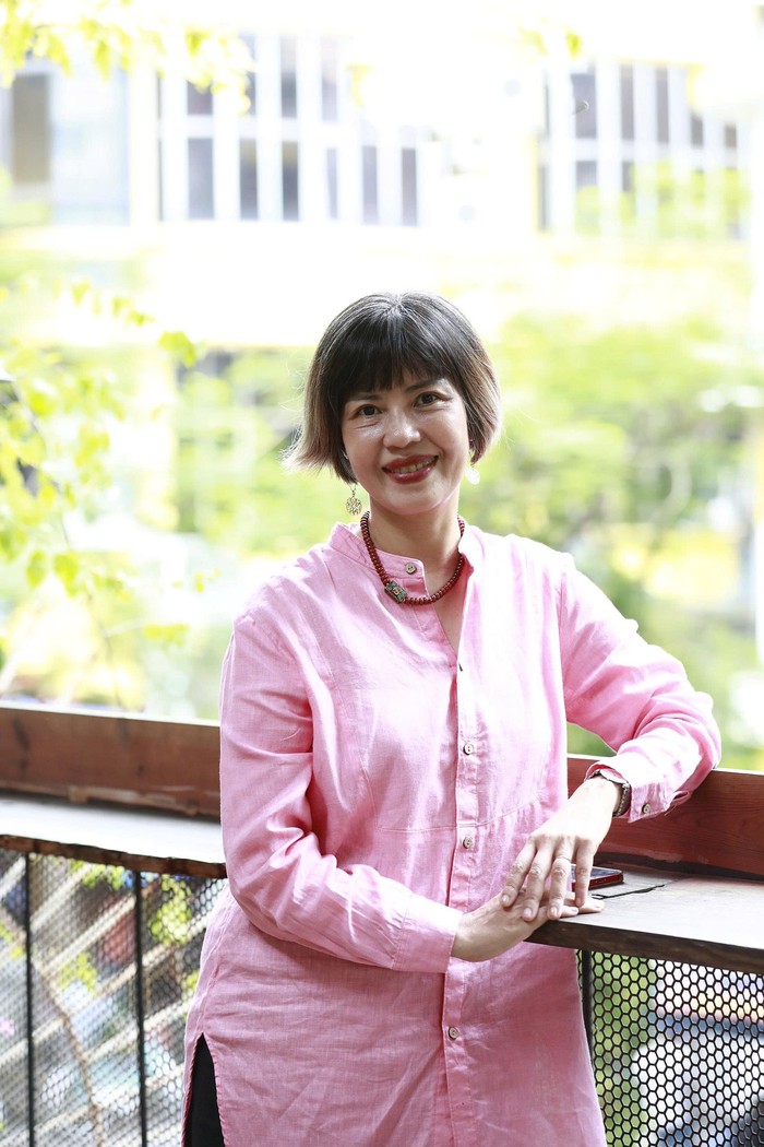 Chủ nhiệm dự án sách về phụ nữ ung thư: "Một chiến binh hy sinh càng thôi thúc tôi kể tiếp câu chuyện nghị lực"- Ảnh 2.