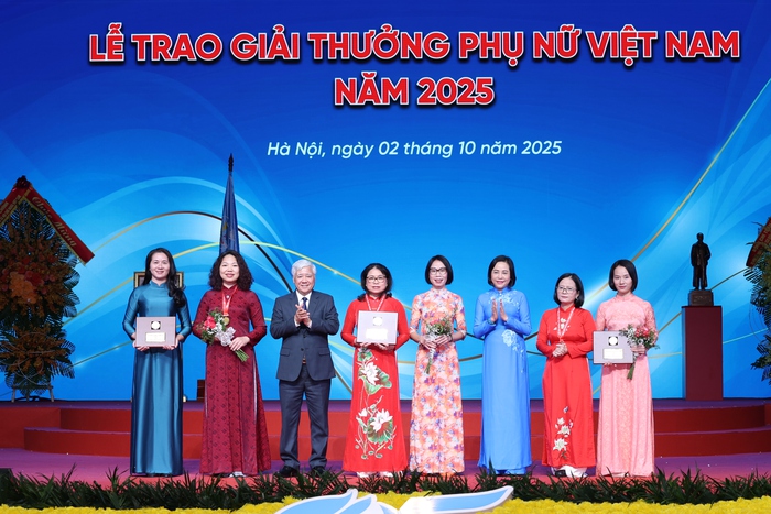 Những hình ảnh đẹp tại Lễ kỷ niệm 95 năm thành lập Hội LHPN Việt Nam- Ảnh 12.