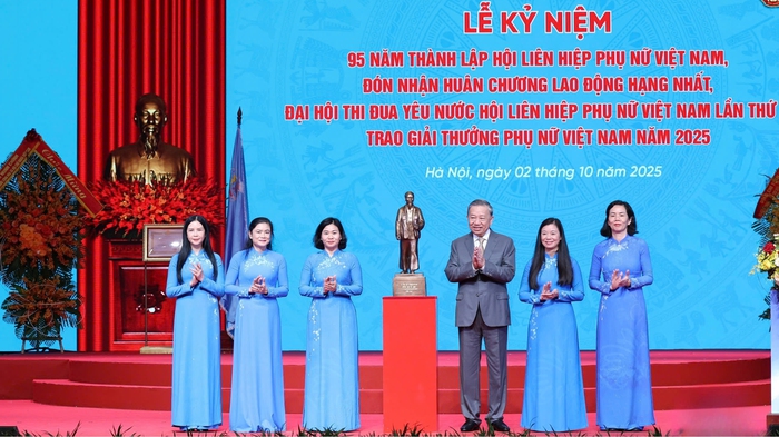 Những hình ảnh đẹp tại Lễ kỷ niệm 95 năm thành lập Hội LHPN Việt Nam- Ảnh 11.