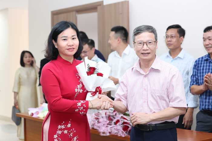 Đảng bộ TƯ Hội LHPN Việt Nam sinh hoạt chuyên đề kỷ niệm 95 năm thành lập Hội- Ảnh 4. Đảng bộ TƯ Hội LHPN Việt Nam sinh hoạt chuyên đề kỷ niệm 95 năm thành lập Hội- Ảnh 4.
