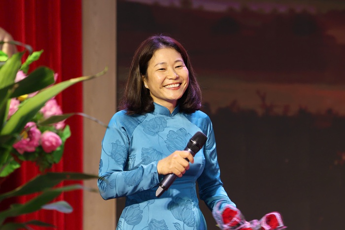 Đảng bộ TƯ Hội LHPN Việt Nam sinh hoạt chuyên đề kỷ niệm 95 năm thành lập Hội- Ảnh 8. Đảng bộ TƯ Hội LHPN Việt Nam sinh hoạt chuyên đề kỷ niệm 95 năm thành lập Hội- Ảnh 8.