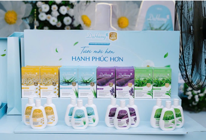 Chạm Phiên Bản Mới - thông điệp Dạ Hương gửi tới phái đẹp nhân dịp 20/10- Ảnh 7. Chạm Phiên Bản Mới - thông điệp Dạ Hương gửi tới phái đẹp nhân dịp 20/10- Ảnh 7.