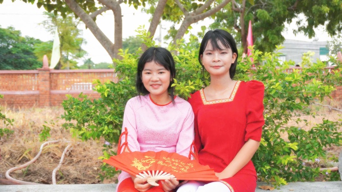 Thiếu nữ Chăm khoe sắc trong Lễ hội Katê tại Khánh Hòa- Ảnh 7. Thiếu nữ Chăm khoe sắc trong Lễ hội Katê tại Khánh Hòa- Ảnh 7.