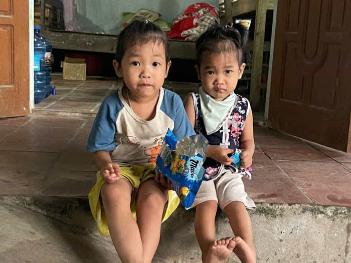Vợ bỏ đi, người đàn ông cơ cực nuôi 2 con nhỏ, chăm bố liệt giường- Ảnh 3. Vợ bỏ đi, người đàn ông cơ cực nuôi 2 con nhỏ, chăm bố liệt giường- Ảnh 3.