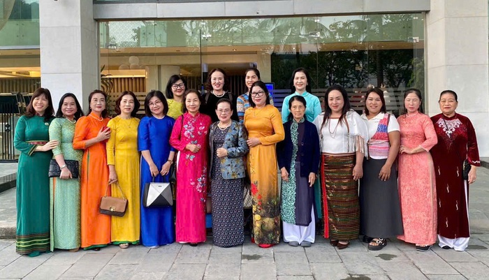 Người phụ nữ Churu đưa tri thức, "giảm nghèo thông tin" ở Pró Ngó- Ảnh 1. Người phụ nữ Churu đưa tri thức, "giảm nghèo thông tin" ở Pró Ngó- Ảnh 1.