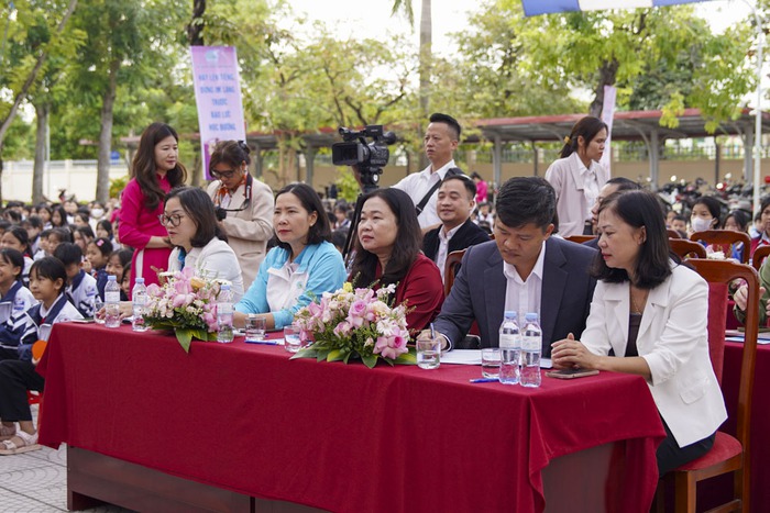 Hội LHPN Hà Nội: Lan tỏa thông điệp bảo vệ, trao quyền cho trẻ em gái- Ảnh 8. Hội LHPN Hà Nội: Lan tỏa thông điệp bảo vệ, trao quyền cho trẻ em gái- Ảnh 8.