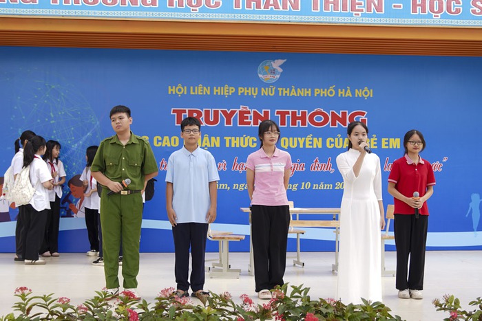 Hội LHPN Hà Nội: Lan tỏa thông điệp bảo vệ, trao quyền cho trẻ em gái- Ảnh 12. Hội LHPN Hà Nội: Lan tỏa thông điệp bảo vệ, trao quyền cho trẻ em gái- Ảnh 12.