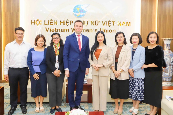 Hội LHPN Việt Nam và ILO trao đổi cơ hội hợp tác trong  thúc đẩy bình đẳng giới và xóa bỏ bạo lực, quấy rối tại nơi làm việc- Ảnh 1.