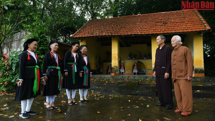 Người Sán Dìu gìn giữ bản sắc qua mô hình “Hội Bảo vệ và Phát huy giá trị văn hóa dân tộc”- Ảnh 2. Người Sán Dìu gìn giữ bản sắc qua mô hình “Hội Bảo vệ và Phát huy giá trị văn hóa dân tộc”- Ảnh 2.
