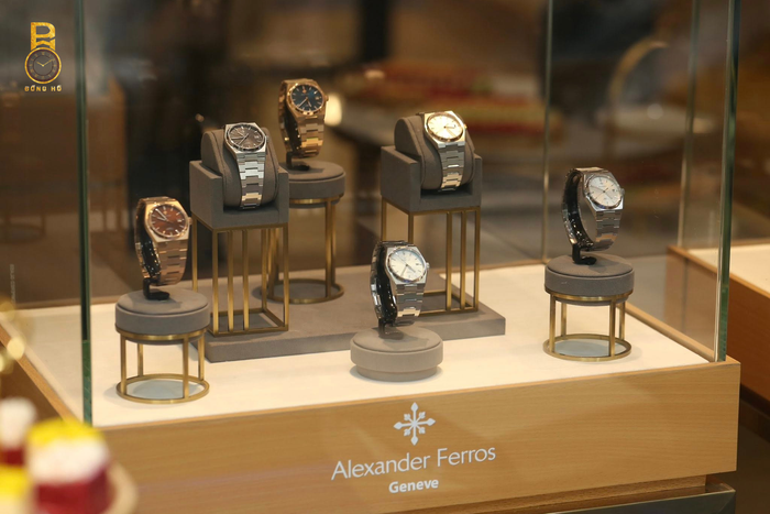 Đồng Hồ Phố phân phối đồng hồ chính hãng, chất lượng uy tín- Ảnh 1.