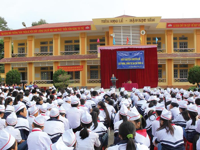 Lai Châu: Đưa nội dung không hút thuốc lá vào quy chế văn hóa công sở- Ảnh 2.