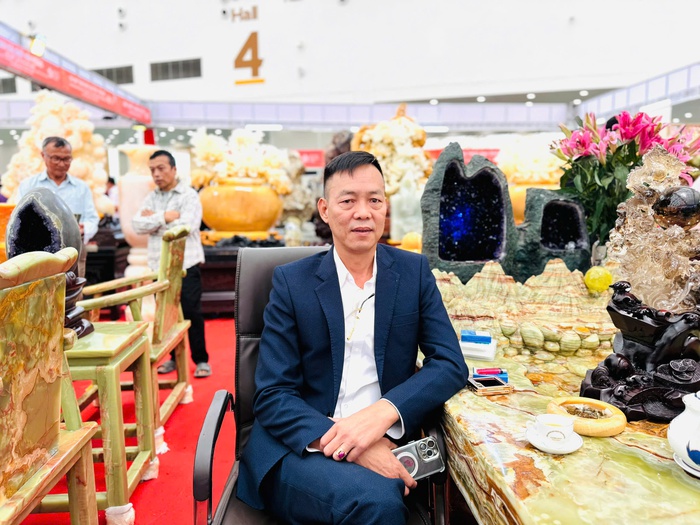 Hội chợ Mùa Thu 2025: Mặt hàng đá quý tinh xảo thu hút người xem- Ảnh 6.