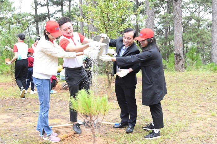 Saigon Co.op tung "Triệu deal tri ân" - Mở màn tháng cao điểm mua sắm cuối năm- Ảnh 5.