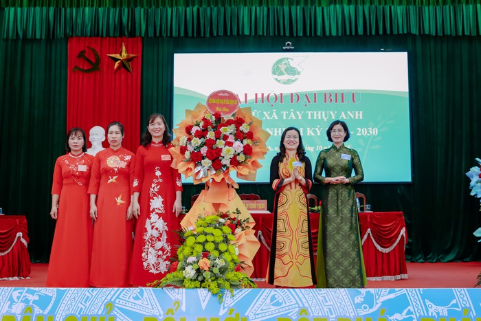 Đại hội đại biểu Phụ nữ xã Tây Thụy Anh nhiệm kỳ 2025-2030 thành công tốt đẹp- Ảnh 1.