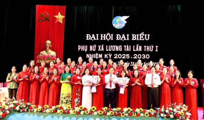 Bắc Ninh: Hoàn thành 100% Đại hội đại biểu phụ nữ cấp cơ sở nhiệm kỳ 2025 - 2030- Ảnh 4. Bắc Ninh: Hoàn thành 100% Đại hội đại biểu phụ nữ cấp cơ sở nhiệm kỳ 2025 - 2030- Ảnh 4.