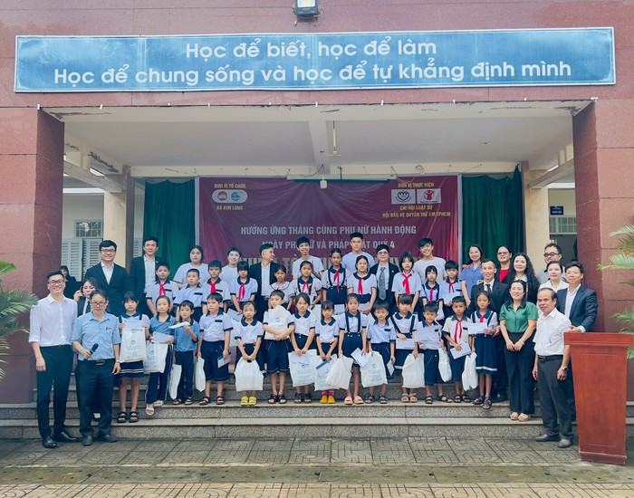 Phiên toà tuyên truyền giúp trẻ em hiểu về Phòng chống bạo lực học đường lồng ghép Bình đẳng giới- Ảnh 2.