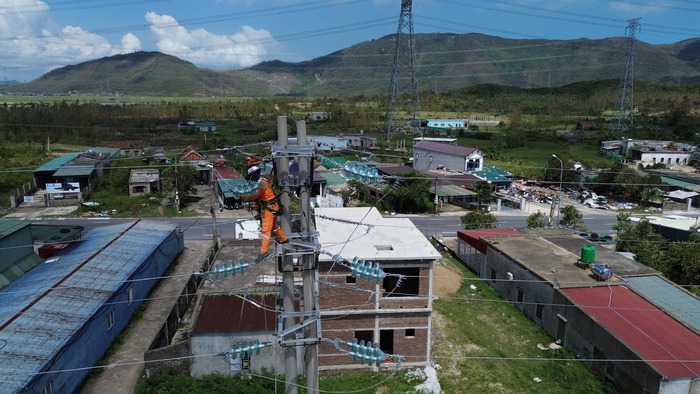 Tổng công ty Điện lực miền Bắc: 56 năm một chặng đường đầy tự hào- Ảnh 1.