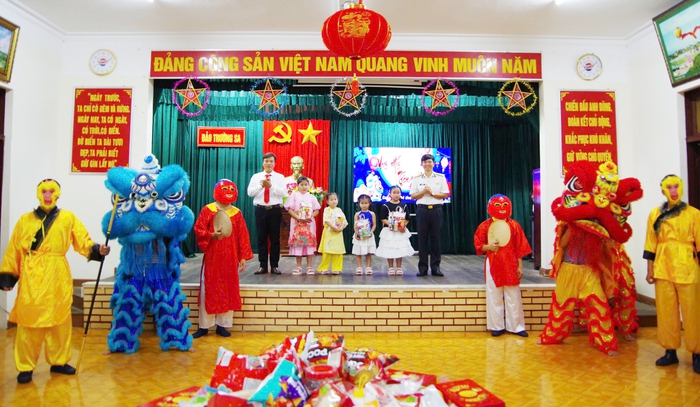 Trung thu rộn ràng, ấm áp ở Trường Sa- Ảnh 5.