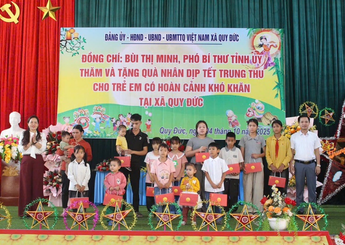 Phú Thọ: Chăm lo Tết Trung thu cho thiếu niên, nhi đồng khó khăn, vùng dân tộc thiểu số - Ảnh 2.