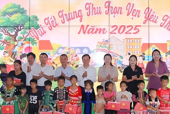 Phú Thọ: Chăm lo Tết Trung thu cho thiếu niên, nhi đồng khó khăn, vùng dân tộc thiểu số - Ảnh 1.