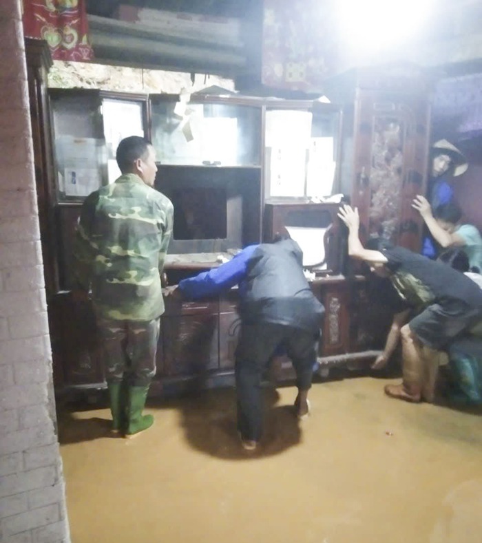 Hội LHPN tỉnh Thái Nguyên kích hoạt “hậu cần tại chỗ”, sơ tán dân, đảm bảo an sinh trong bão số 11- Ảnh 1.