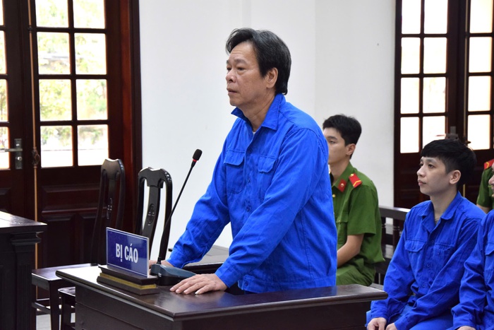 Chữa bệnh bằng "truyền năng lượng", 7 phụ nữ bị cưỡng dâm- Ảnh 1.