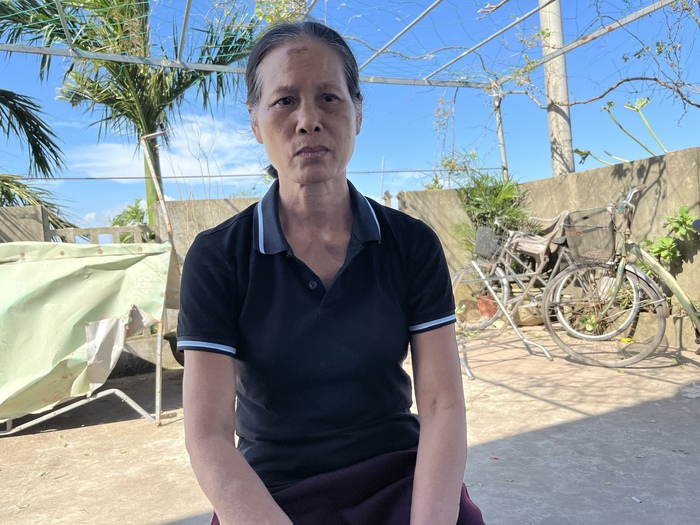Chồng chấn thương não, con bị tâm thần, người phụ nữ gồng gánh cả gia đình sau bão dữ- Ảnh 3.