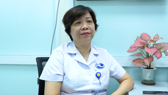 Mù lòa vĩnh viễn vì tự ý dùng thuốc nhỏ mắt suốt 2 năm- Ảnh 1. Mù lòa vĩnh viễn vì tự ý dùng thuốc nhỏ mắt suốt 2 năm- Ảnh 1.