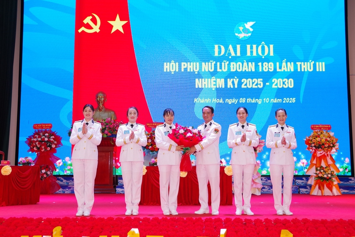 Xây dựng người phụ nữ Lữ đoàn 189 Hải quân "bản lĩnh, trí tuệ, kỷ cương, nhân ái"- Ảnh 2.