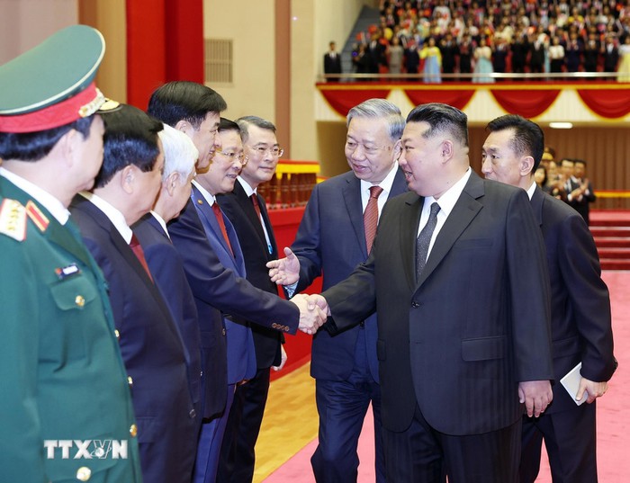 Lễ đón trọng thể Tổng Bí thư Tô Lâm thăm cấp Nhà nước tới Cộng hòa Dân chủ Nhân dân Triều Tiên- Ảnh 8. Lễ đón trọng thể Tổng Bí thư Tô Lâm thăm cấp Nhà nước tới Cộng hòa Dân chủ Nhân dân Triều Tiên- Ảnh 8.