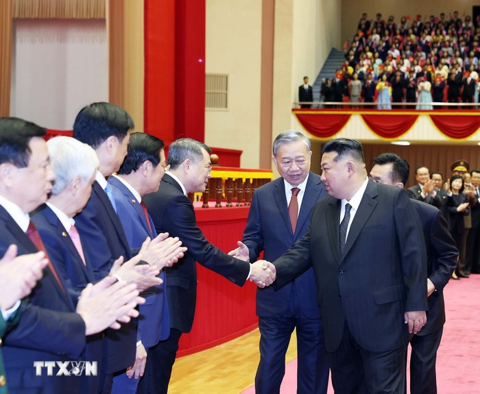 Lễ đón trọng thể Tổng Bí thư Tô Lâm thăm cấp Nhà nước tới Cộng hòa Dân chủ Nhân dân Triều Tiên- Ảnh 10. Lễ đón trọng thể Tổng Bí thư Tô Lâm thăm cấp Nhà nước tới Cộng hòa Dân chủ Nhân dân Triều Tiên- Ảnh 10.